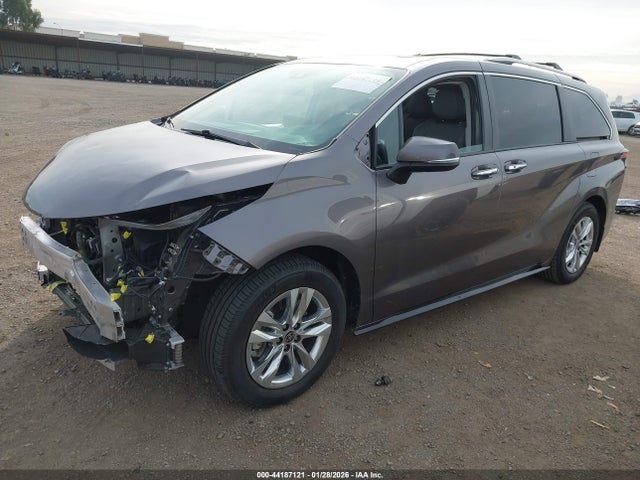 5TDZRKEC7NS087797 Toyota Sienna Limited