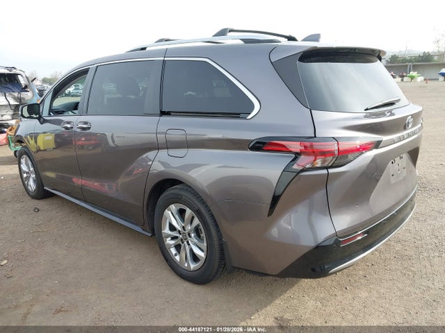 5TDZRKEC7NS087797 Toyota Sienna Limited
