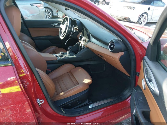 ZARFAEENXJ7585130 Alfa Romeo Giulia Ti Sport Awd
