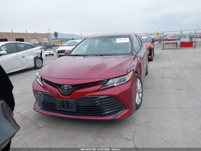 4T1B11HK0JU557191 Toyota CAMRY LE