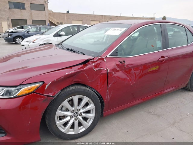 4T1B11HK0JU557191 Toyota CAMRY LE