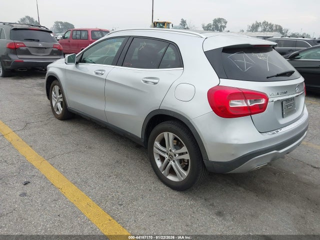 Mercedes-Benz GLA 250 2019 WDCTG4EB4KJ577891 Image 3