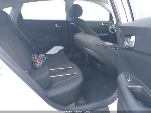 5XXGT4L32HG151421 KIA Optima Lx