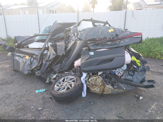 Hyundai ELANTRA SEL 2024 KMHLM4DG4RU705577 Image 3