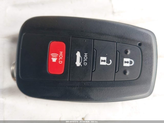 4T1F31AK3NU575700 Toyota Camry Xle Hybrid
