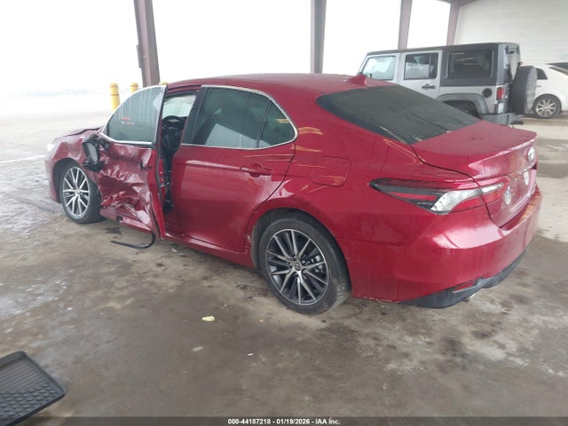 4T1F31AK3NU575700 Toyota Camry Xle Hybrid
