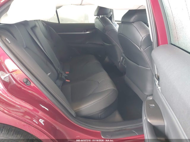 4T1F31AK3NU575700 Toyota Camry Xle Hybrid