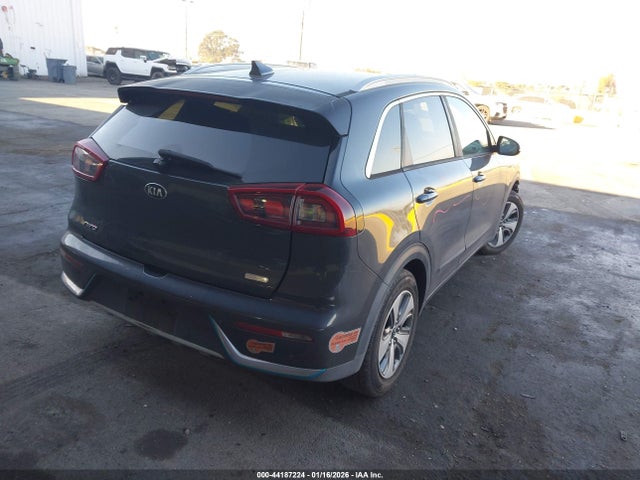 2019 KIA NIRO PLUG-IN HYBRID KNDCC3LD7K5352552 Photo 3
