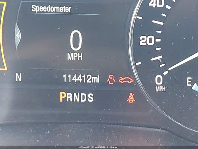 Lincoln MKC SELECT 2018 5LMCJ2D95JUL00845 Image 16