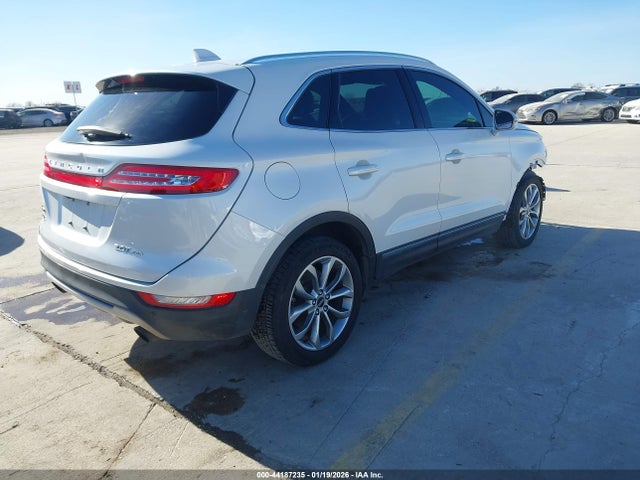 Lincoln MKC SELECT 2018 5LMCJ2D95JUL00845 Image 4