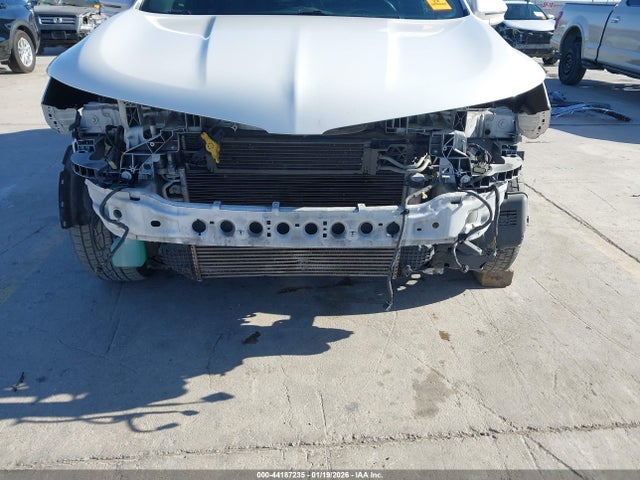 Lincoln MKC SELECT 2018 5LMCJ2D95JUL00845 Image 6