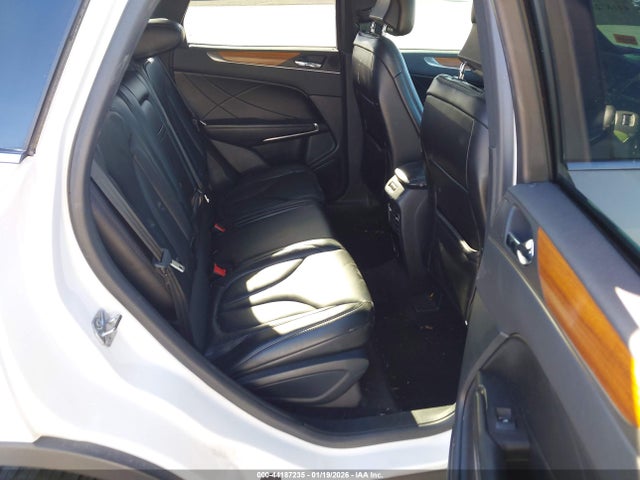 Lincoln MKC SELECT 2018 5LMCJ2D95JUL00845 Image 8
