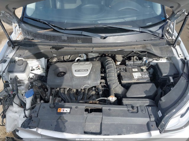 KNDJX3AA1J7556688 KIA Soul !
