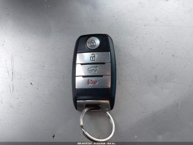 KNDJX3AA1J7556688 KIA Soul !