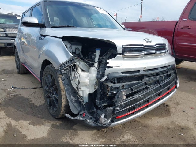 KNDJX3AA1J7556688 KIA Soul !