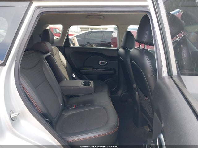 KNDJX3AA1J7556688 KIA Soul !