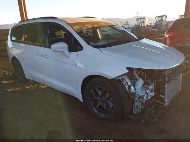 2018 CHRYSLER PACIFICA 2C4RC1FG6JR340561