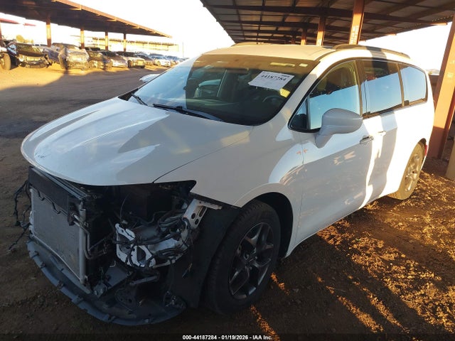 2018 CHRYSLER PACIFICA 2C4RC1FG6JR340561 Photo 1