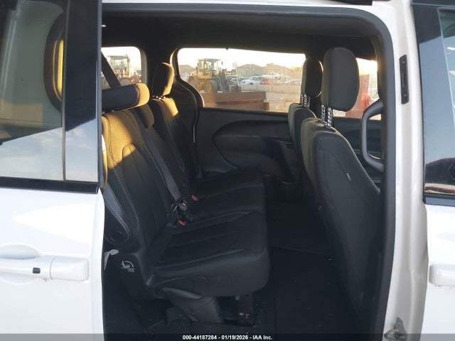 2018 CHRYSLER PACIFICA 2C4RC1FG6JR340561 Photo 7