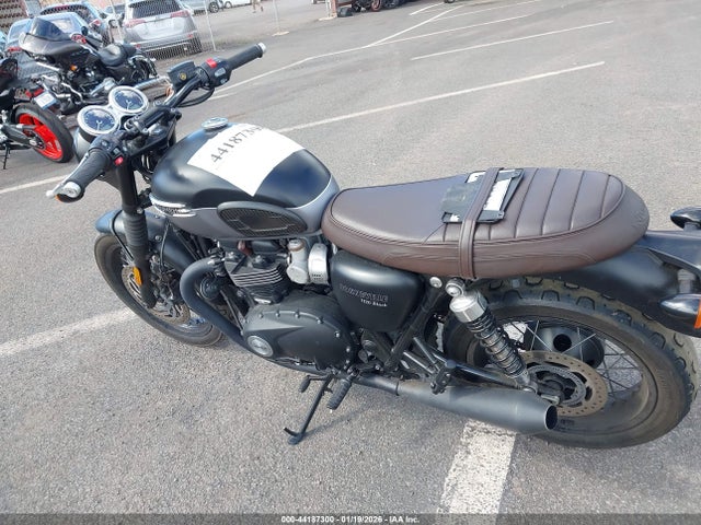 2022 TRIUMPH MOTORCYCLE BONNEVILLE SMTD40HL8NTAH2736 Photo 2