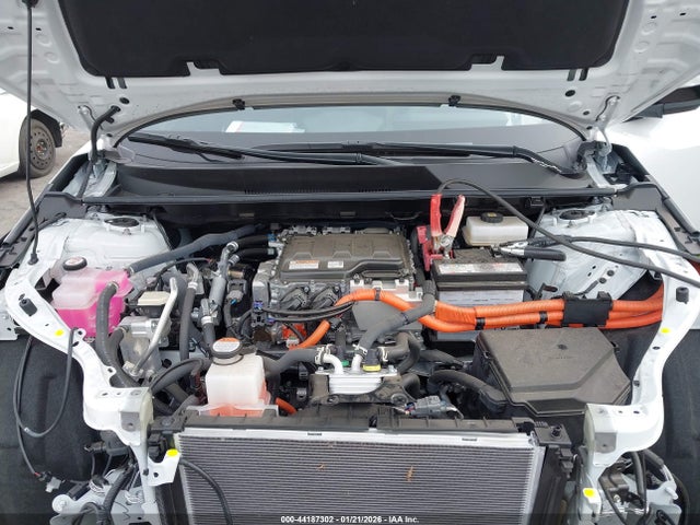 Toyota BZ4X XLE 2024 JTMAAAAA4RA044041 Image 10