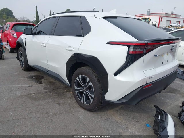 Toyota BZ4X XLE 2024 JTMAAAAA4RA044041 Image 3