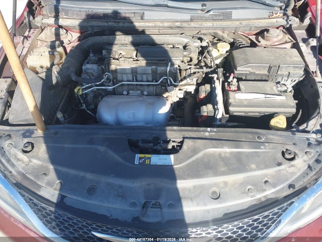 Chrysler 200 Limited 2015 1C3CCCAB9FN632758 Image 10