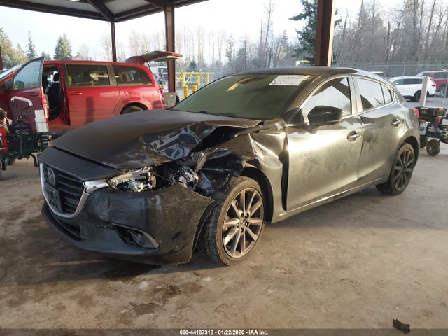 3MZBN1M35JM274861 Mazda Mazda3 Grand Touring
