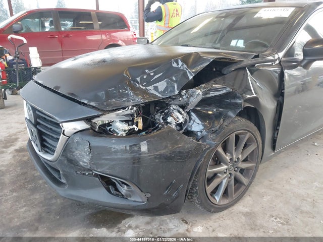 3MZBN1M35JM274861 Mazda Mazda3 Grand Touring