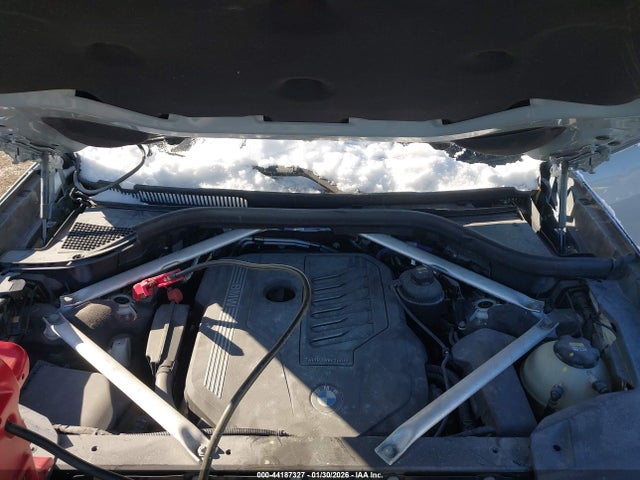 44187327 :رقم المزاد ، 5UXCW2C05M9F67228 vin ، 2021 Bmw X7 Xdrive40i مزاد بيع