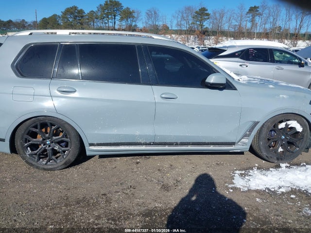 44187327 :رقم المزاد ، 5UXCW2C05M9F67228 vin ، 2021 Bmw X7 Xdrive40i مزاد بيع