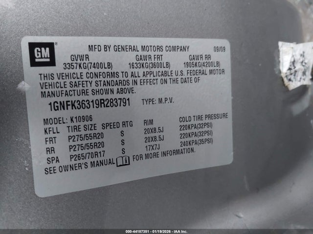 2009 CHEVROLET SUBURBAN 1500 1GNFK36319R283791 Photo 8