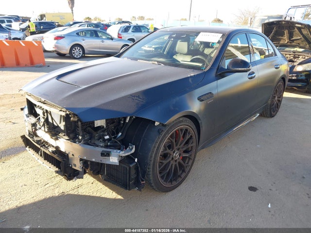 W1KAF8AB7RR236418 Mercedes-Benz Amg C 63 S E Performance