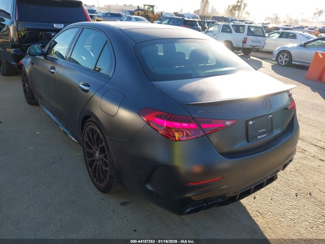 W1KAF8AB7RR236418 Mercedes-Benz Amg C 63 S E Performance