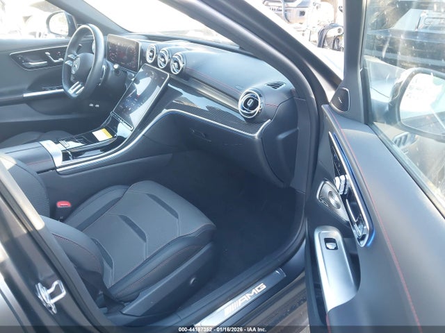 W1KAF8AB7RR236418 Mercedes-Benz Amg C 63 S E Performance