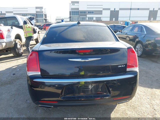 44187369 :رقم المزاد ، 2C3CCAEG4KH704379 vin ، 2019 Chrysler 300 Limited مزاد بيع