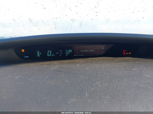 JTDKN3DU8F1977351 Toyota Prius Two