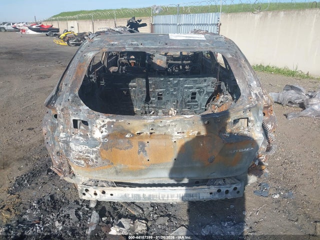 4S4BTANC3M3208284 Subaru Outback Limited