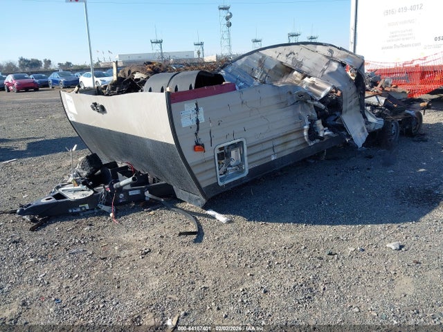 4X4TCKX29K9130066 Forestriver Cherokee
