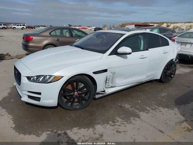 2017 JAGUAR XE SAJAE4BVXHA961749 Photo 1