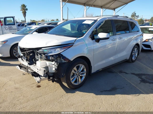 5TDZRKECXSS228504 Toyota Sienna Limited