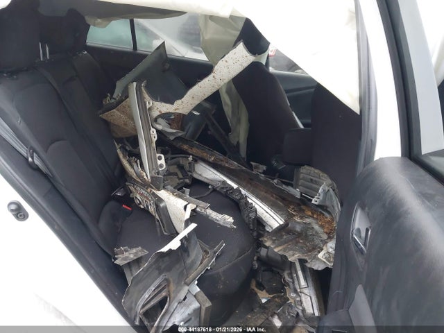 2021 TOYOTA PRIUS JTDKAMFU8M3130877 Photo 7