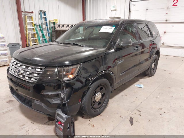 Ford Utility Police Interceptor 2016 1FM5K8AR5GGC93015 Image 2