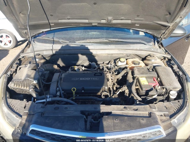 1G1PA5SG1E7483881 Chevrolet Cruze Ls Auto