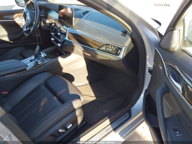 2021 BMW 530I WBA13BJ00MWX06357 Photo 4