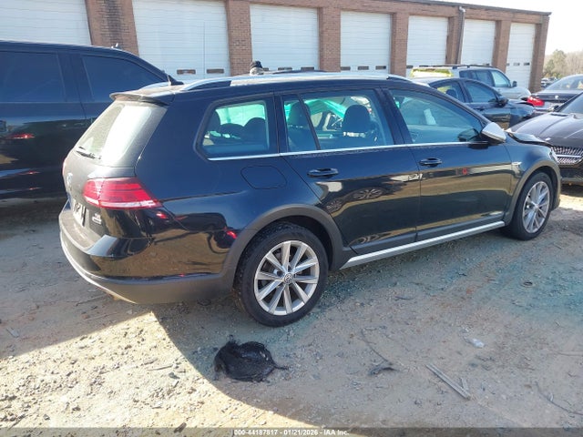 2018 VOLKSWAGEN GOLF ALLTRACK 3VWH17AU0JM754697 Photo 3