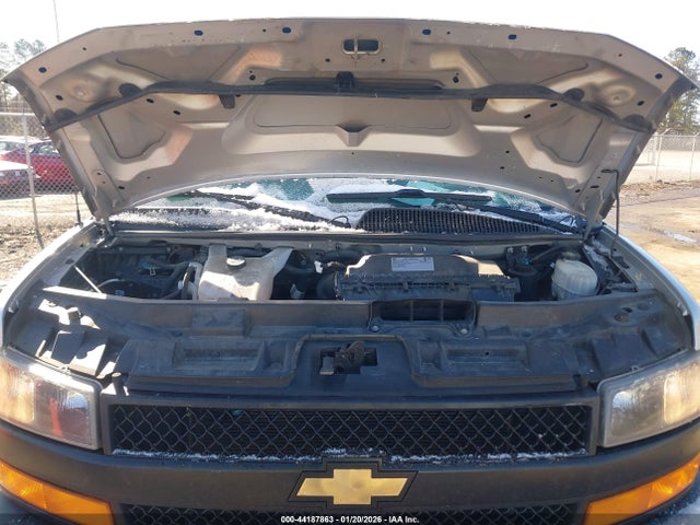 1GCWGAFPXL1164743 Chevrolet Express Cargo Rwd 2500 Regular Wheelbase Wt