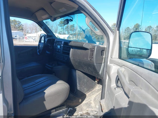 1GCWGAFPXL1164743 Chevrolet Express Cargo Rwd 2500 Regular Wheelbase Wt