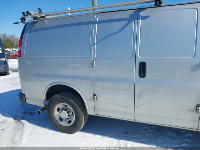 1GCWGAFPXL1164743 Chevrolet Express Cargo Rwd 2500 Regular Wheelbase Wt