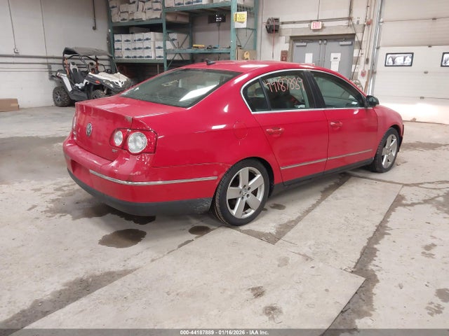 2008 VOLKSWAGEN PASSAT WVWAK73C38P049242 Photo 3